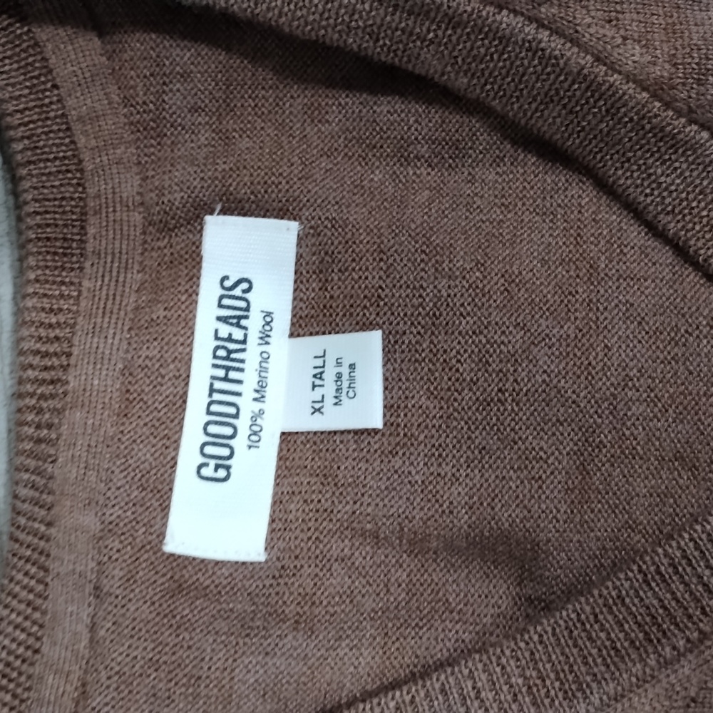 Men's sweater - Picture 3 of 3